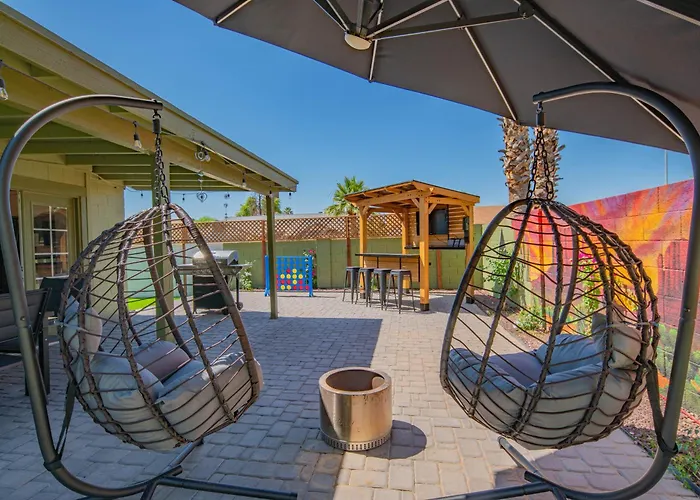 4br - Arcades, Putting Green, Fire Pit, Themed Glendale