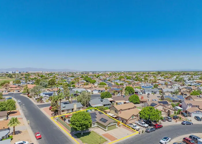 Holiday home 4br - Arcades, Putting Green, Fire Pit, Themed Glendale