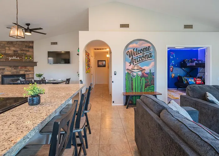 4br - Arcades, Putting Green, Fire Pit, Themed * Glendale