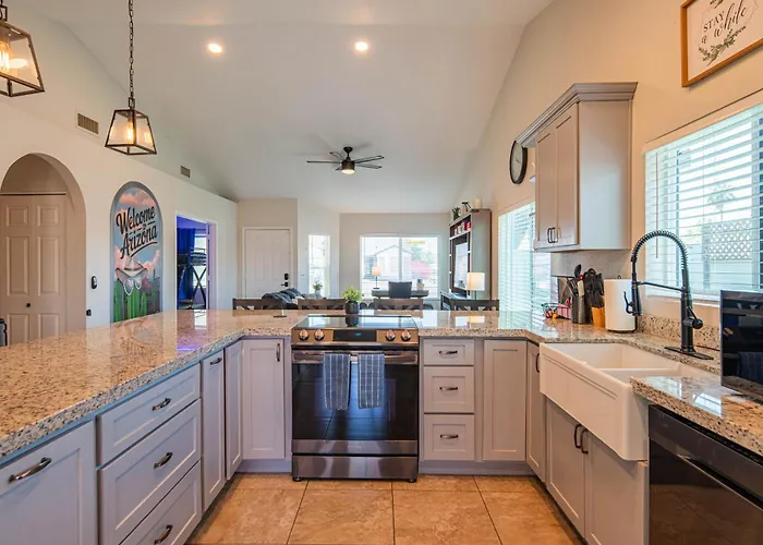 4br - Arcades, Putting Green, Fire Pit, Themed