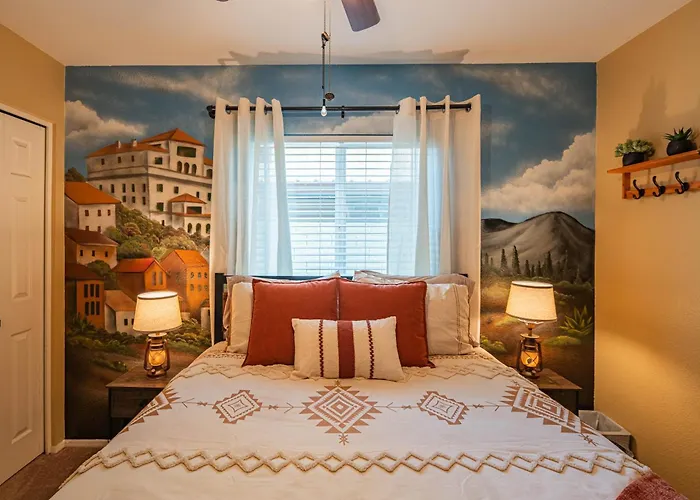 4br - Arcades, Putting Green, Fire Pit, Themed Glendale