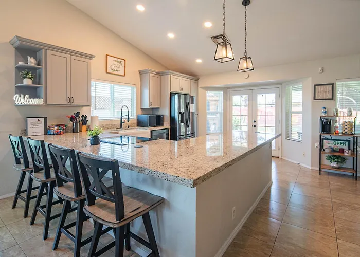 4br - Arcades, Putting Green, Fire Pit, Themed